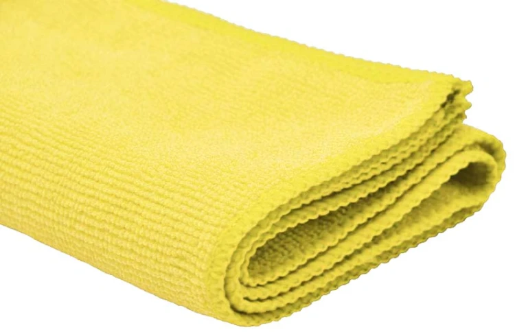 Ścierka z mikrofibry 30 × 30 cm, żółta, 220 g/m² – zdjęcie 3