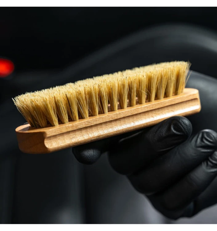 K2 Auron Brush Soft, szczotka do skóry z naturalnym włosiem – zdjęcie 3