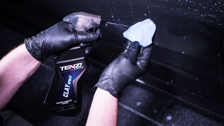 Tenzi Clay Spray 700 ml Ułatwia usuwanie zabrudzeń z lakieru